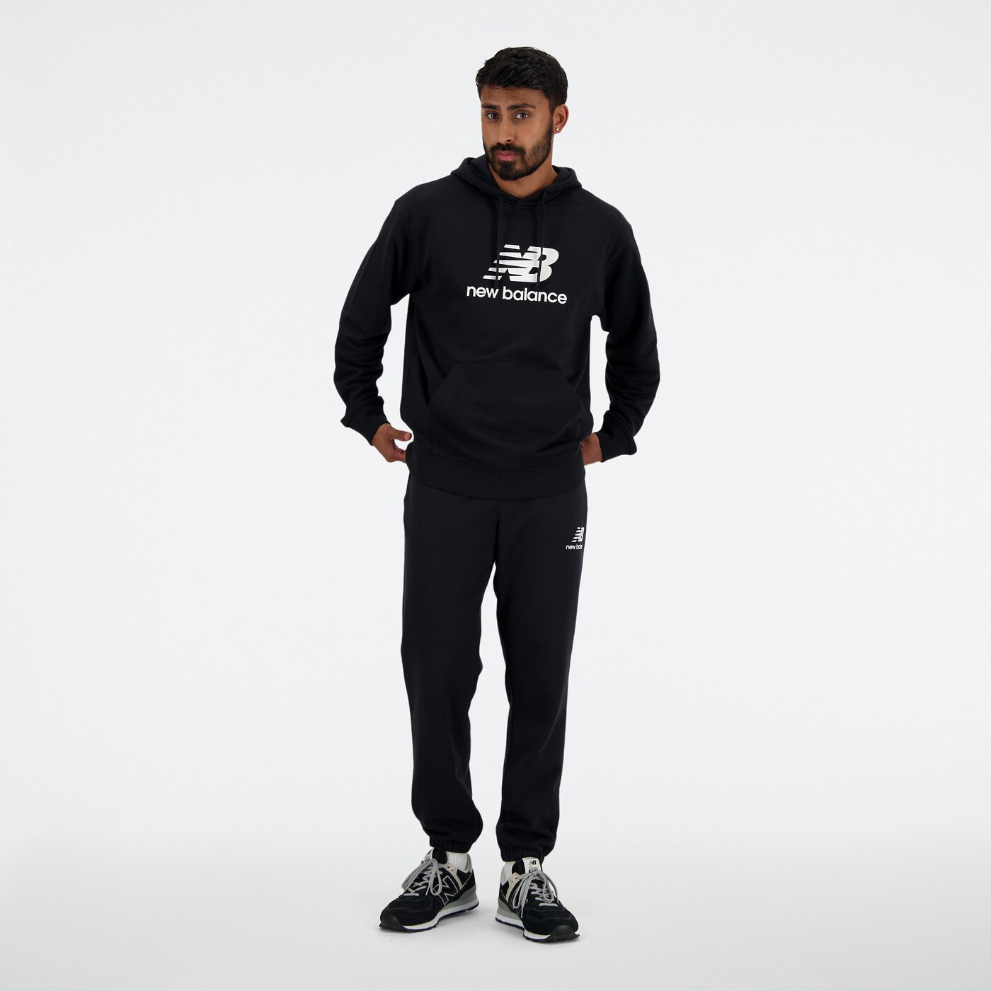Sport Essentials French Terry Logo BK Bild 4