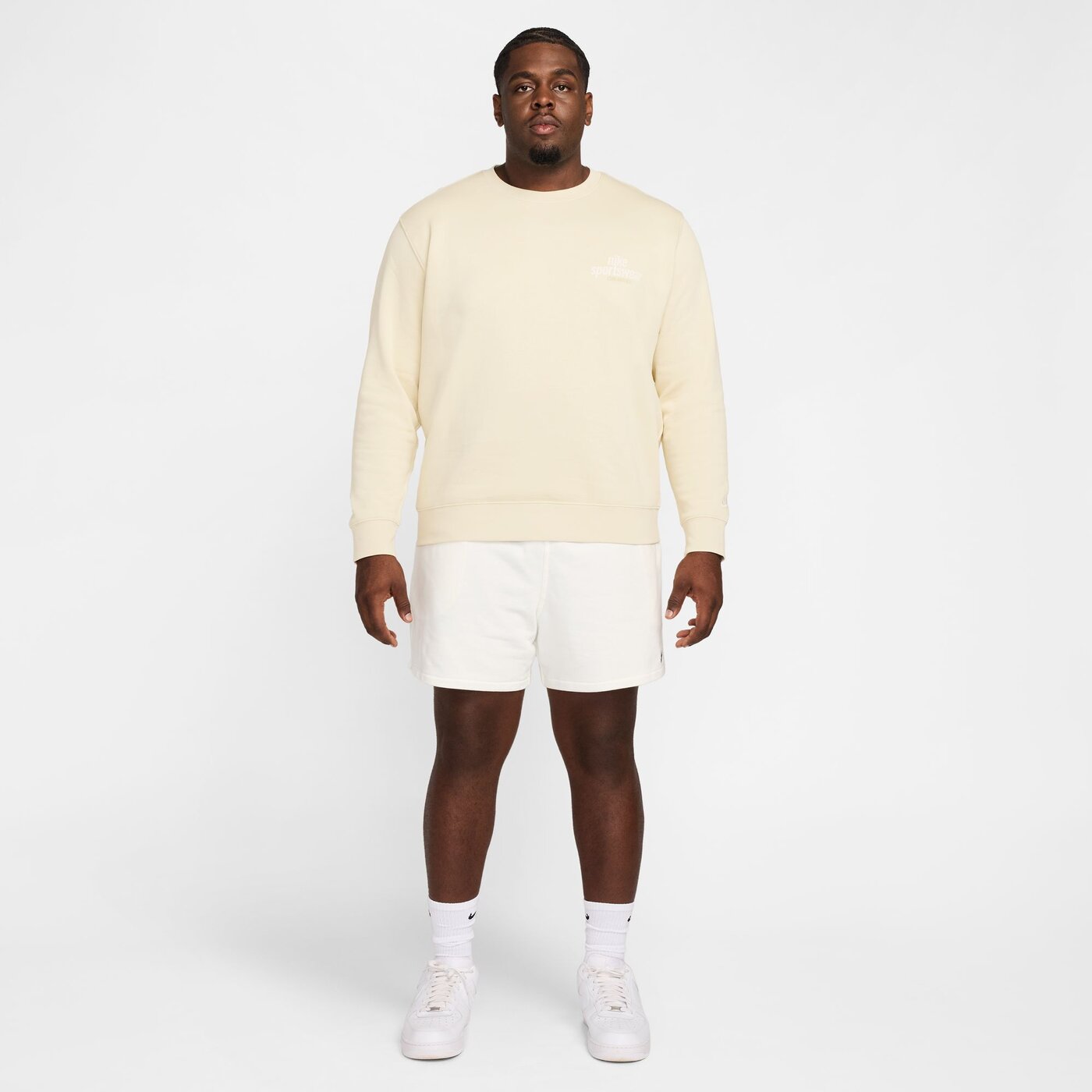 M NK CLUB BB CREW NSW GFX LT KHAKI/SAIL LT KHAKI/SAIL Bild 6