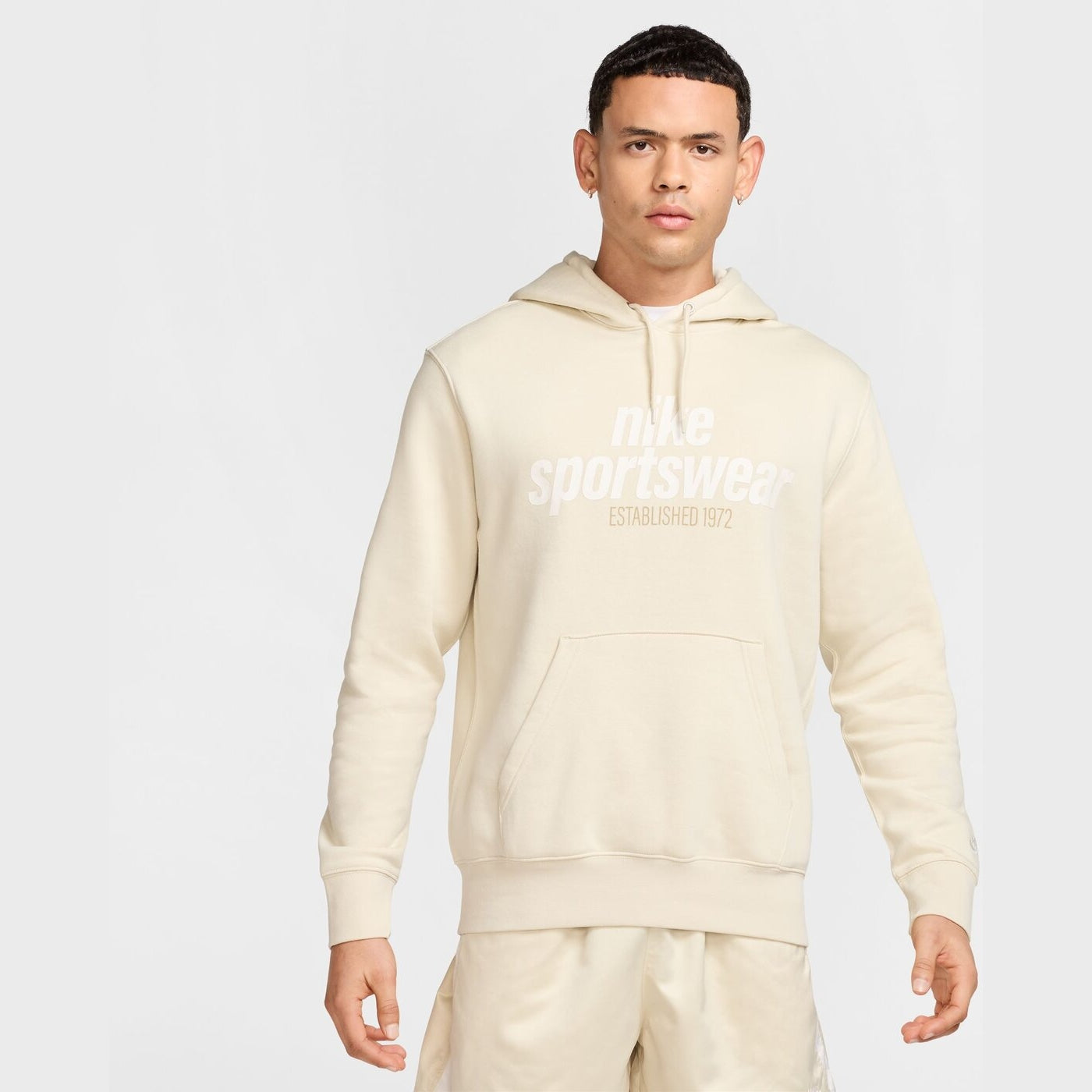 M NK CLUB BB PO HDY NSW GFX LT KHAKI/LT KHAKI/SAIL LT KHAKI/LT KHAKI/SAIL Bild 1