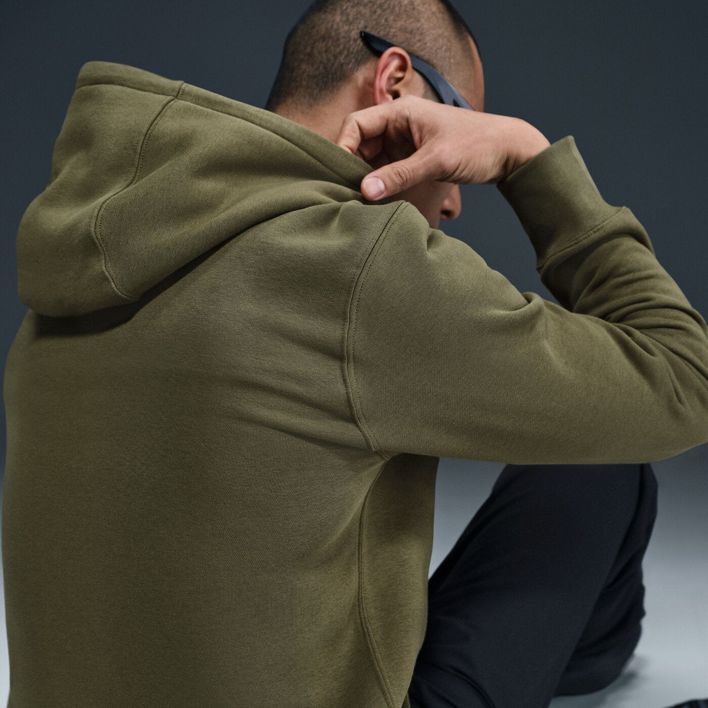 M NK CLUB BB PO HOODIE MEDIUM OLIVE/MEDIUM OLIVE/WHIT MEDIUM OLIVE/MEDIUM OLIVE/WHIT Bild 8