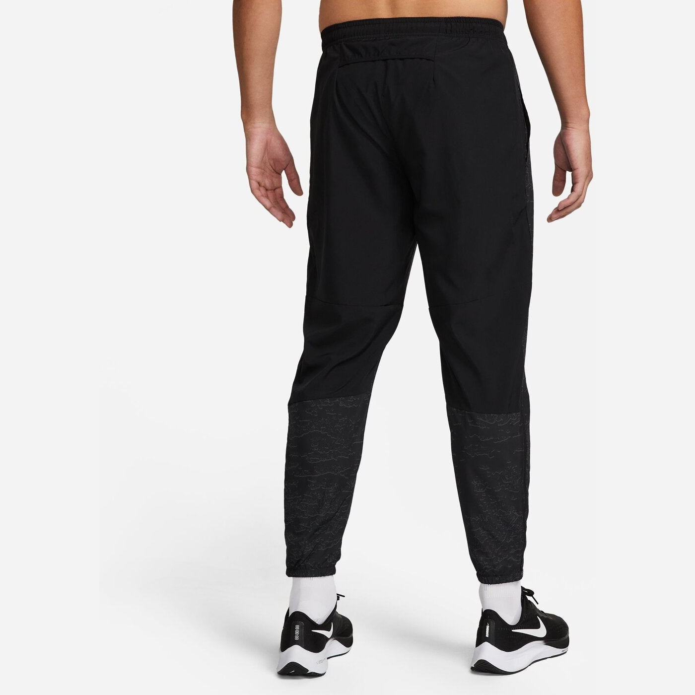 M NK DF RDVN CHLLGR WVN PNT BLACK/REFLECTIVE SILV BLACK/REFLECTIVE SILV Bild 2