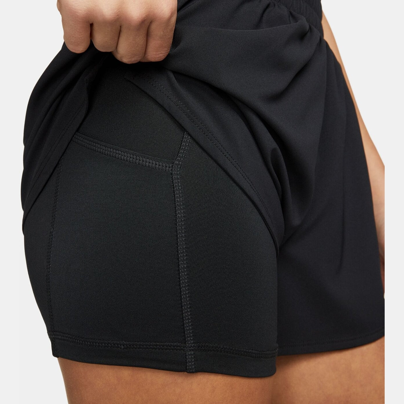 W NK ONE DF HR 3IN 2N1 SHORT BLACK/REFLECTIVE SILV BLACK/REFLECTIVE SILV Bild 5