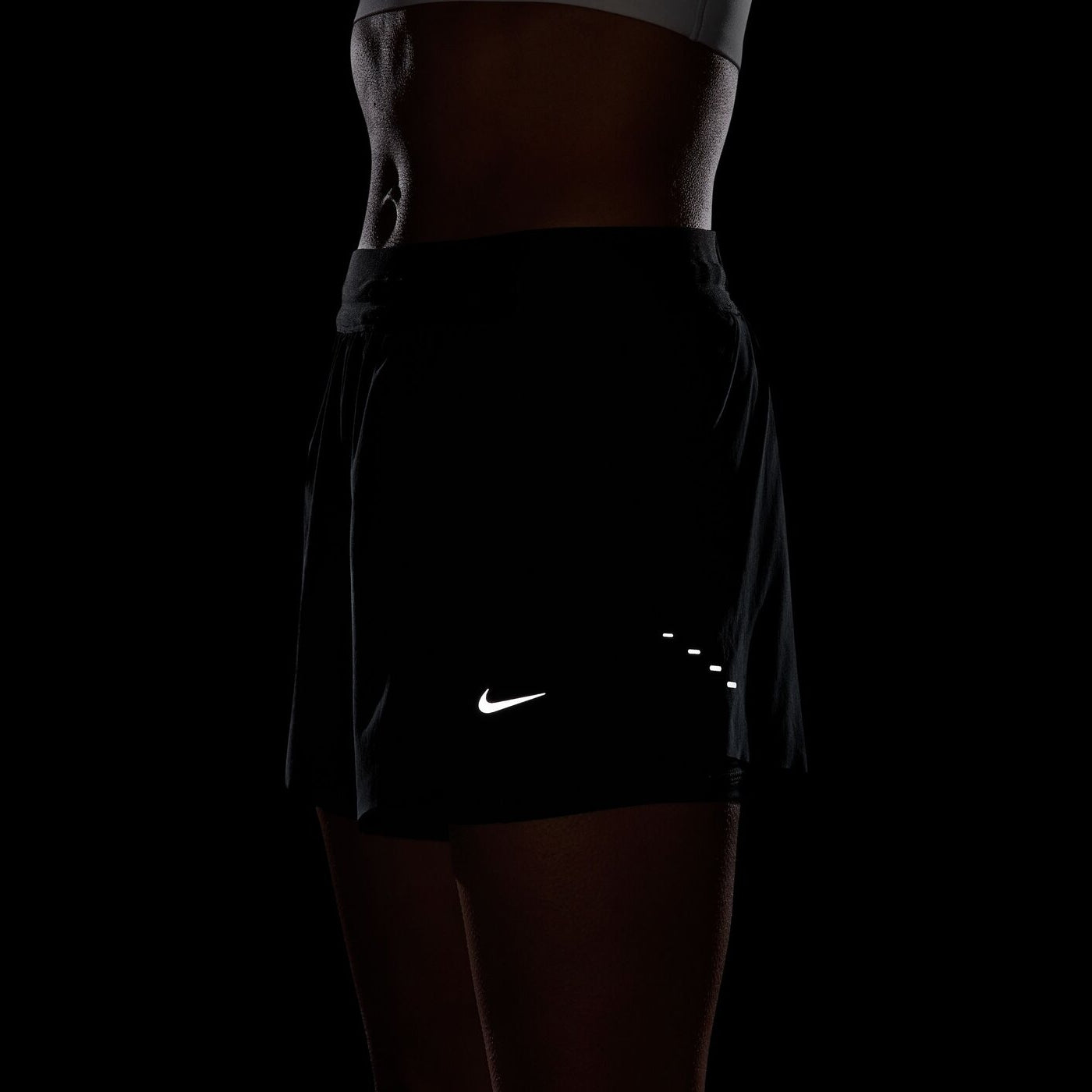 W NK SWIFT DF MR 2N1 SHRT BLACK/REFLECTIVE SILV BLACK/REFLECTIVE SILV Bild 7