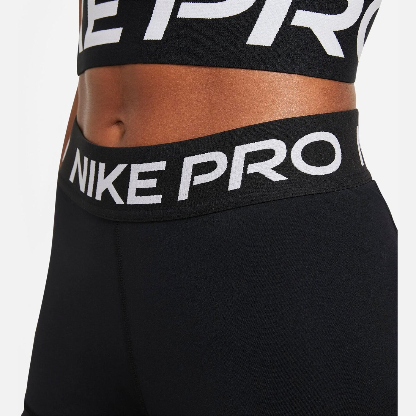 W NP 365 SHORT 3 BLACK/WHITE Bild 4