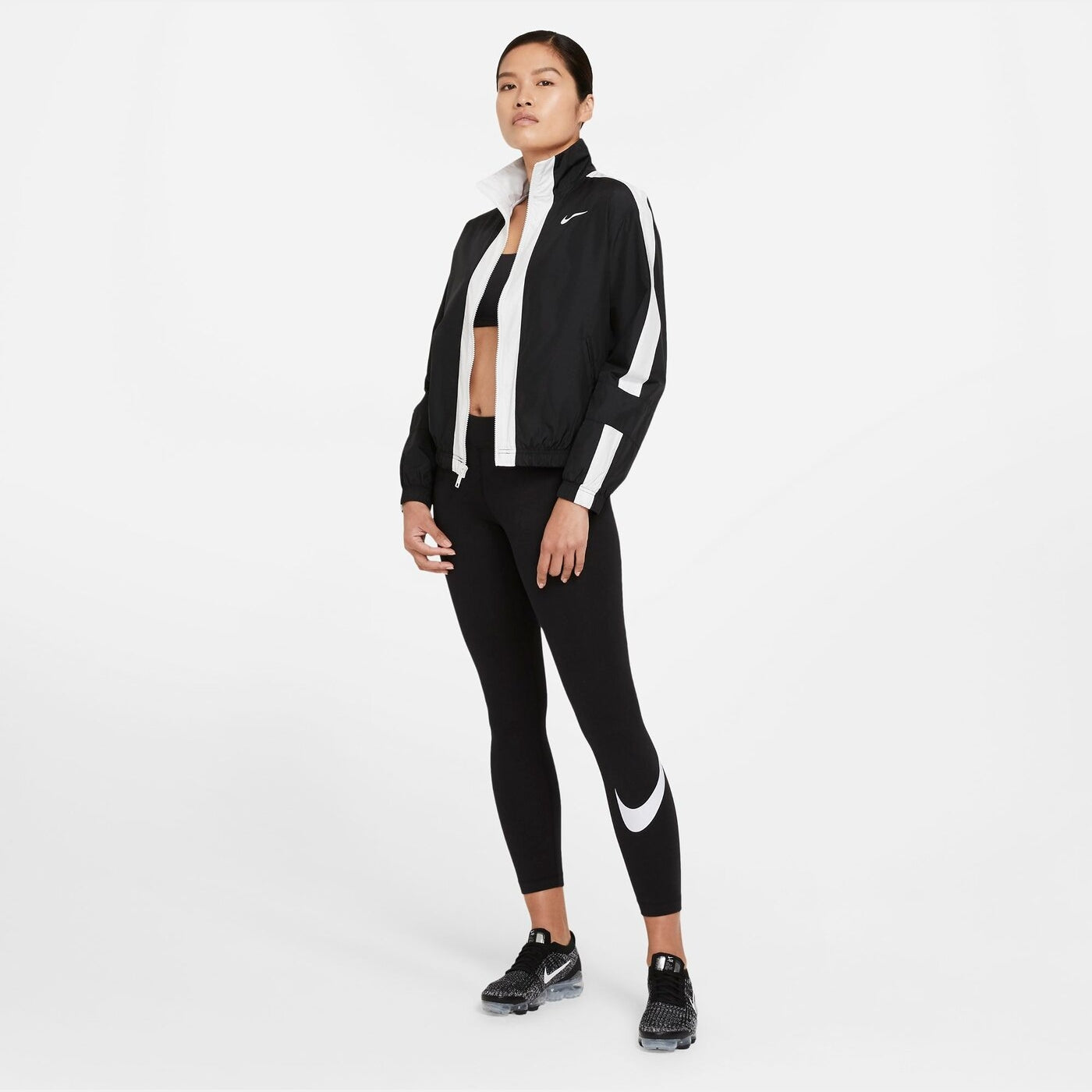 W NSW ESSNTL LGGNG SWOOSH MR BLACK/WHITE Bild 3