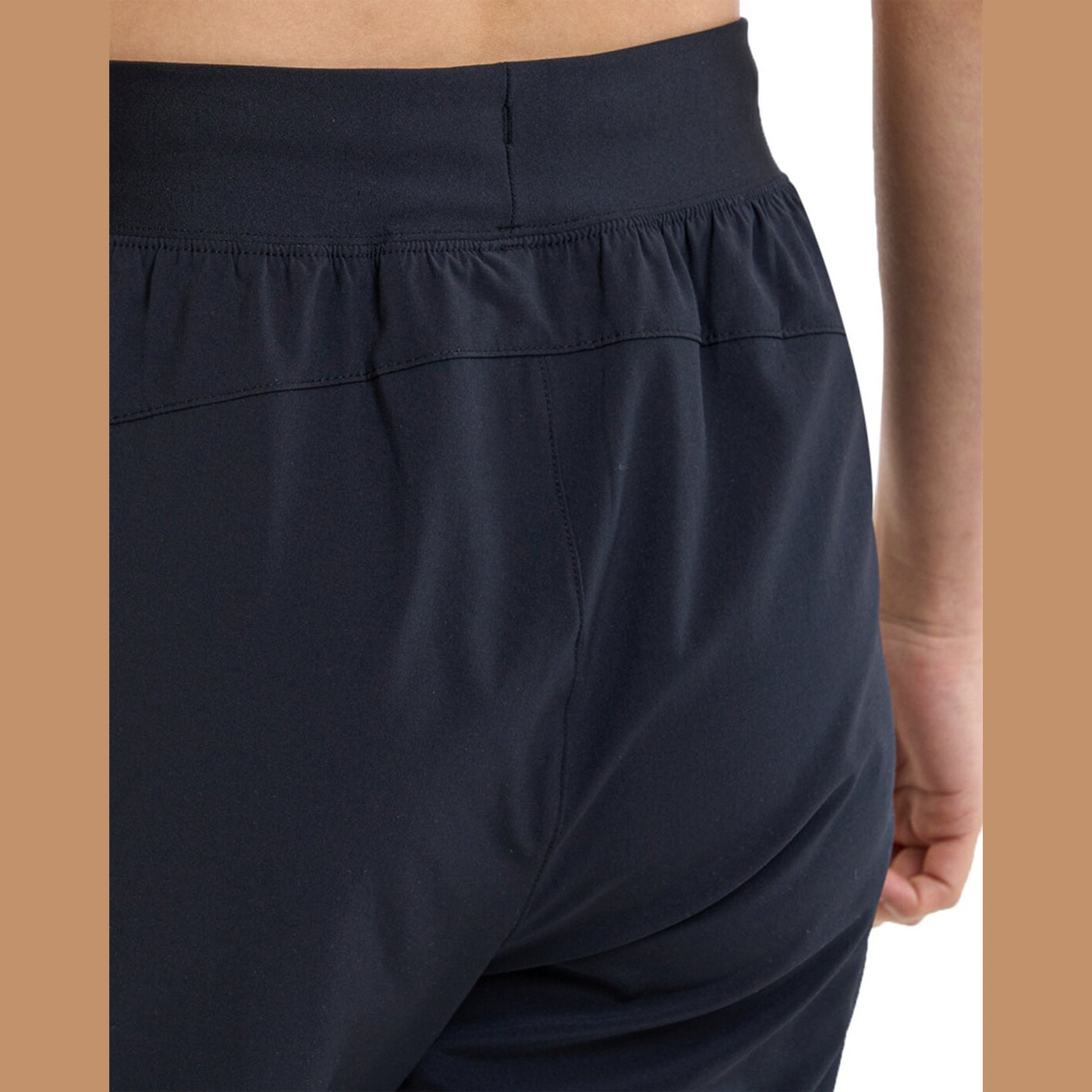 UA RIVAL HI RISE WOVEN PANT BLACK BLACK Bild 9