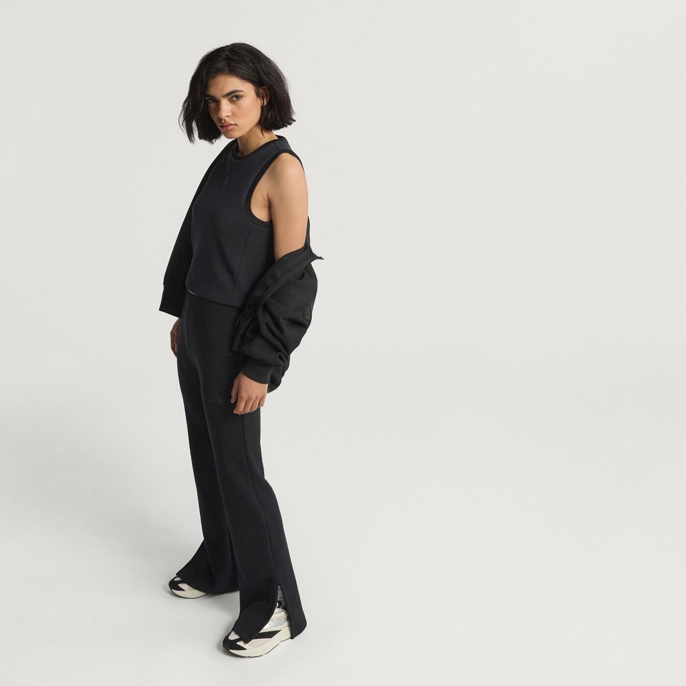 W ALL SZN SL FP BLACK BLACK Bild 6