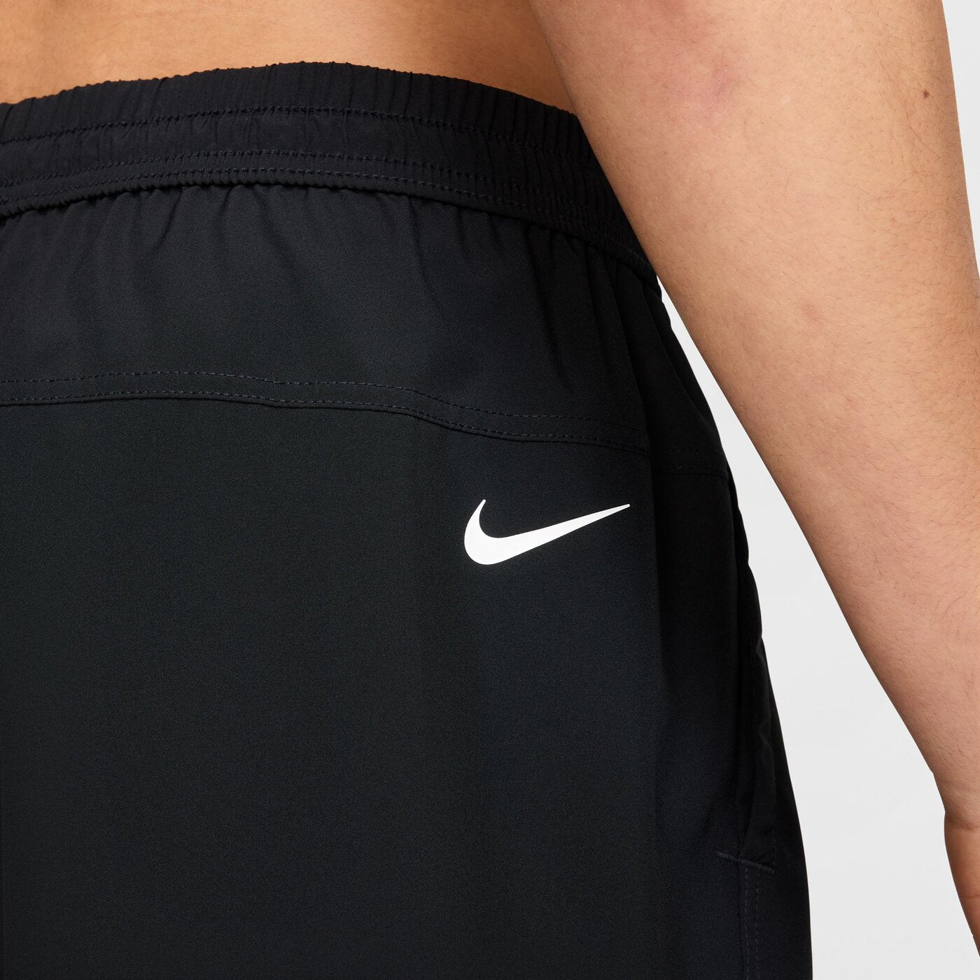 M NK DF FORM 7IN UL SHORT SWOO BLACK/WHITE BLACK/WHITE Bild 6