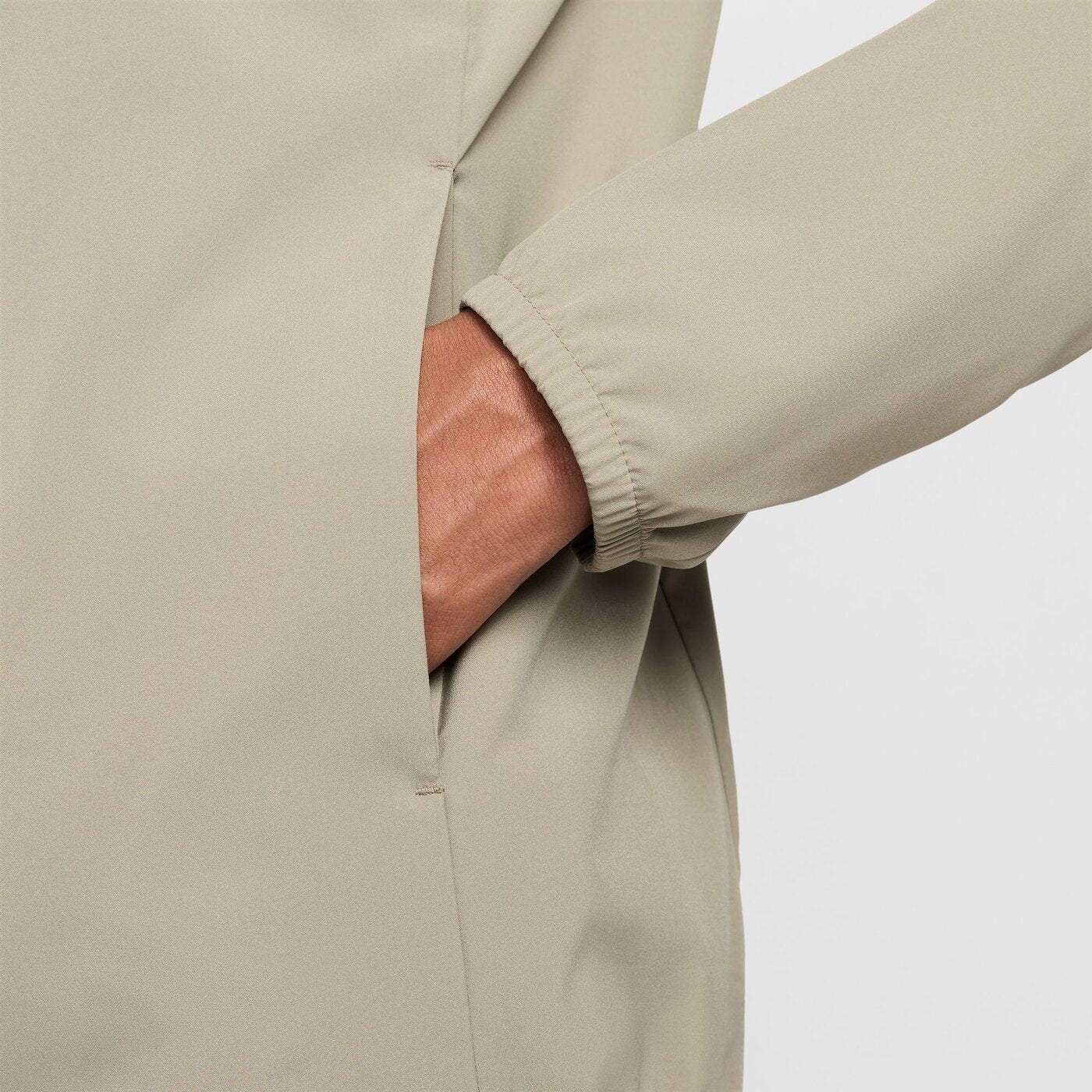 M NK DF FORM HD JKT LIGHT ARMY/REFLECTIVE SILV LIGHT ARMY/REFLECTIVE SILV Bild 5