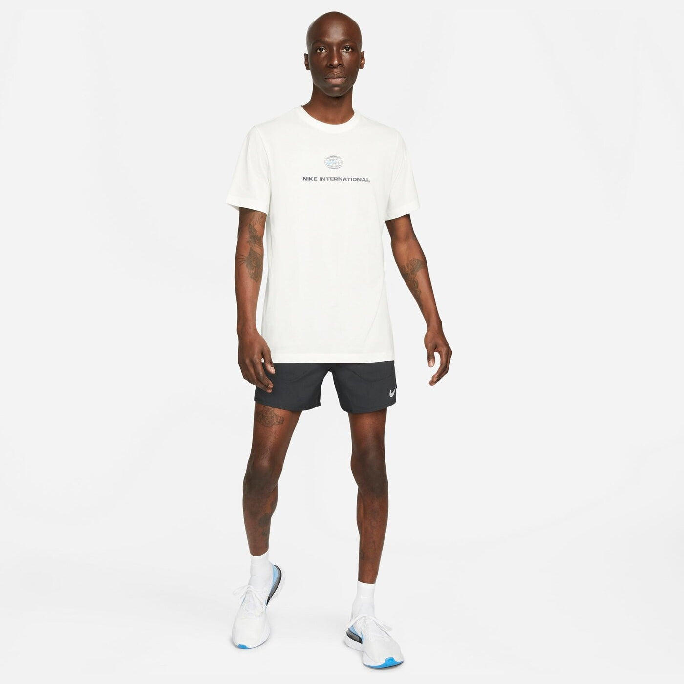 M NK DF STRIDE SHRT 5IN BF BLACK/BLACK/REFLECTIVE SILV Bild 3