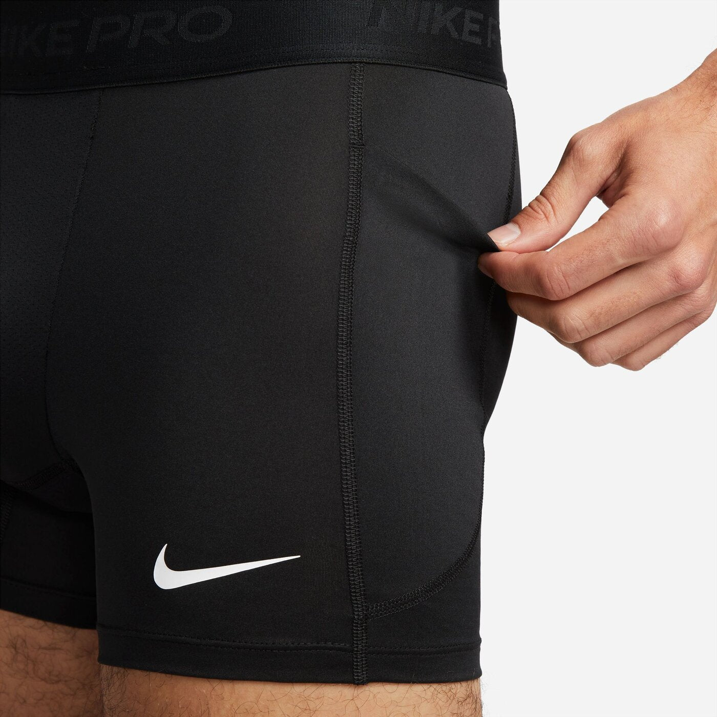 M NP DF SHORT 5 IN BLACK/WHITE BLACK/WHITE Bild 5