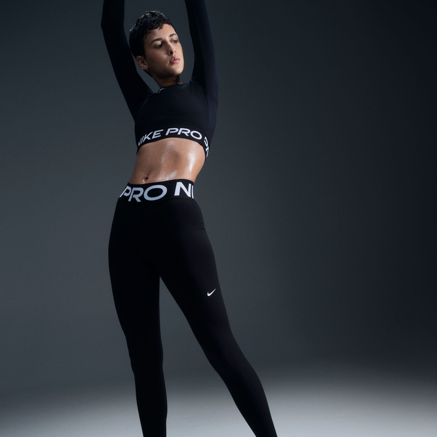 W NP SCULPT DF HR TIGHT BLACK/WHITE BLACK/WHITE Bild 4