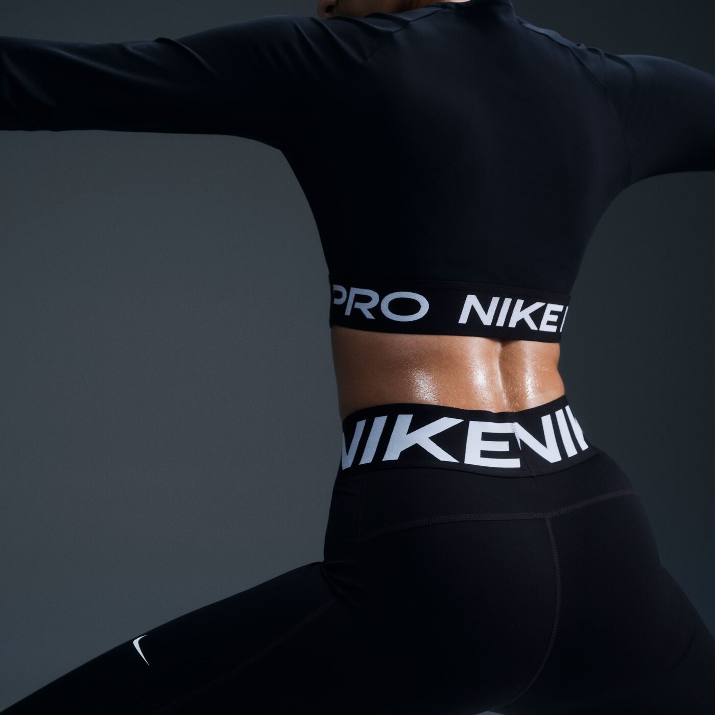 W NP SCULPT DF HR TIGHT BLACK/WHITE BLACK/WHITE Bild 6