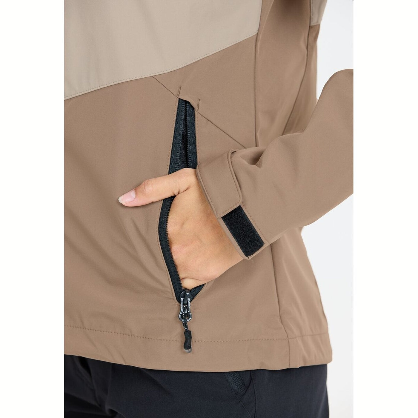 Rosea V2 W Softshell Jacket W-Pro 8000 ISLAND FOSSIL ISLAND FOSSIL Bild 8